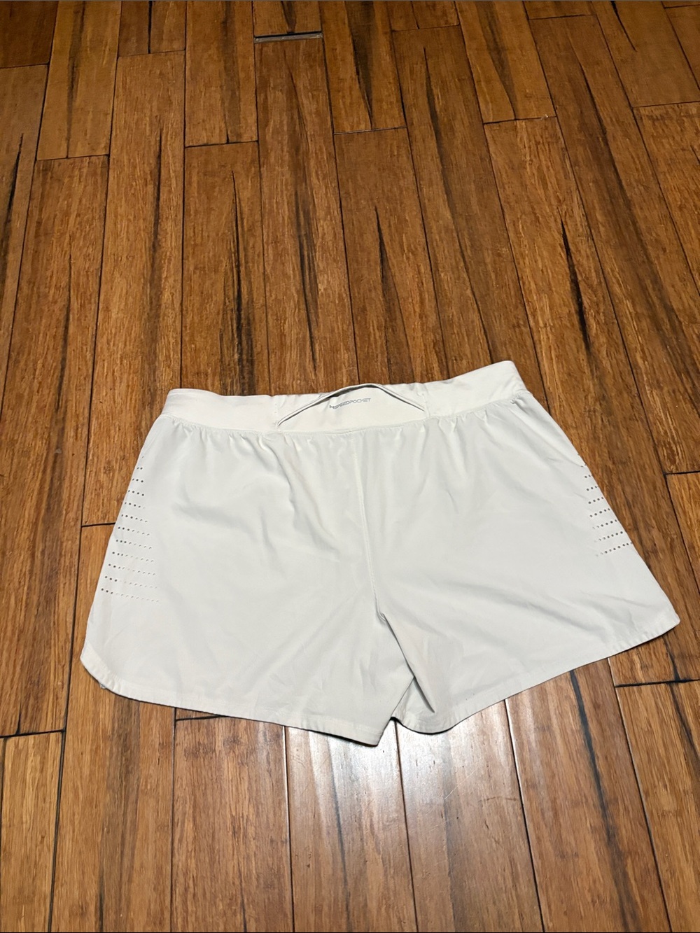 Under Armour Women’s Speedpocket Running Shorts Sz 2x Yoga Athletic Gym White - Picture 4 of 8